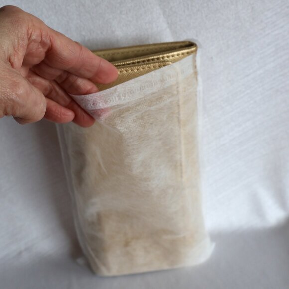 Faux Leather Bifold Cross Body Clutch Wallet - Gold - Picture 10 of 11